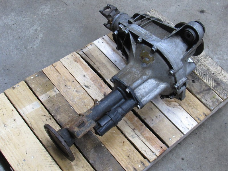 97-00 Chevrolet GMC K2500 K3500 Pickup Front Axle Differential 4.10 GT