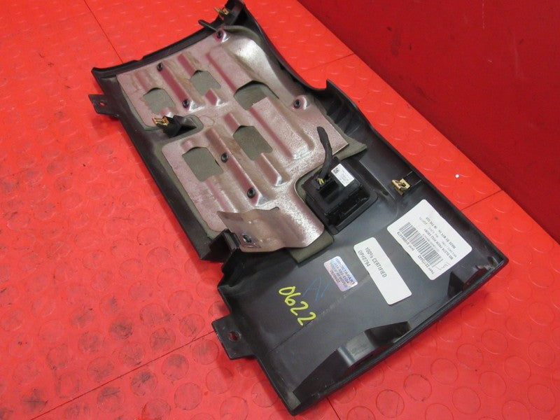 10-13 Silverado Sierra Driver Interior Dash Knee Panel w/Trailer Brake