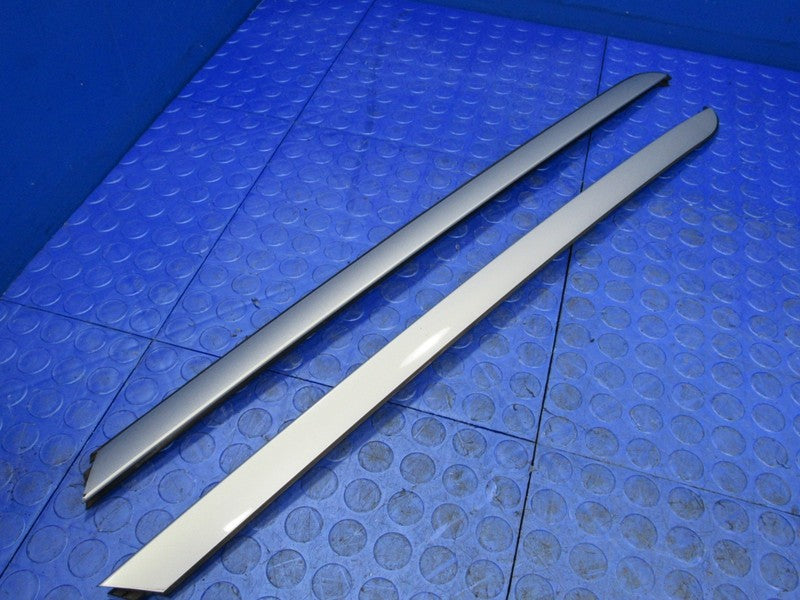 04-10 BMW X3 Titansilber Metallic Windshield Molding Trim Set A-Pillar