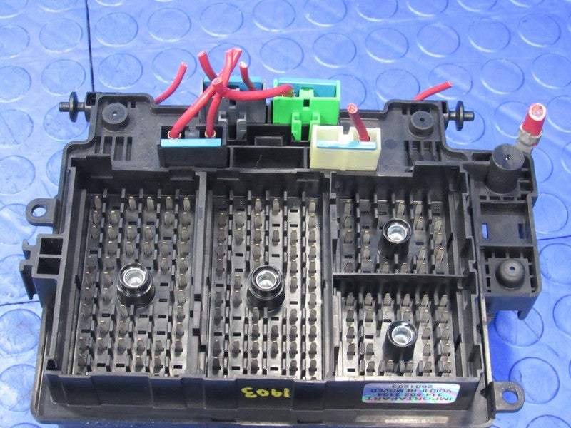 03-07 Hummer H2 Silverado Sierra Tahoe Engine Fuse Panel Relay Box 152
