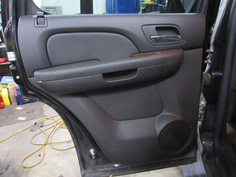 07-09 Yukon Tahoe Left LH Driver Side Rear Door Trim Panel Black