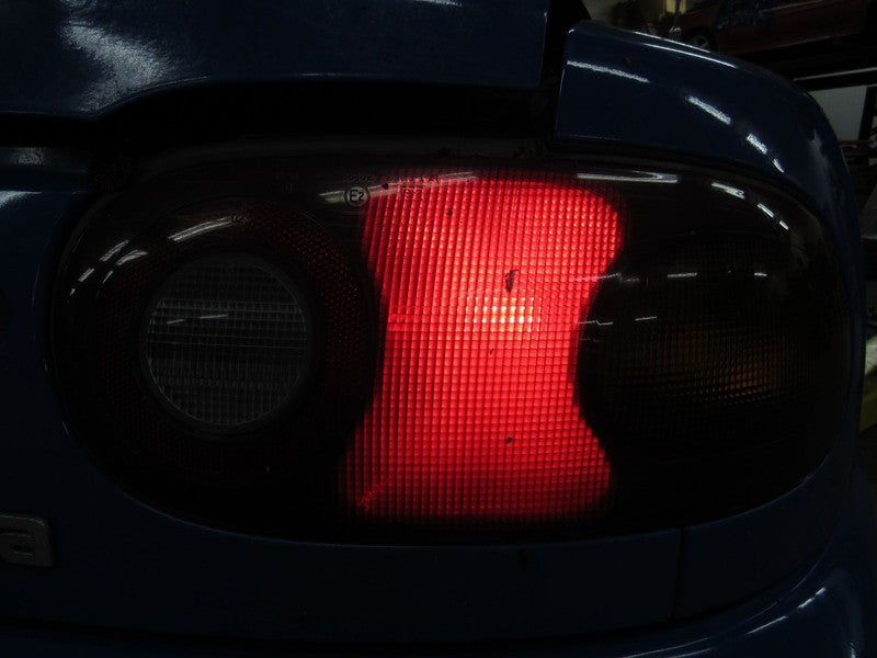 90-97 Mazda Miata MX-5 NA Right RH Passenger Side Taillight Tail Light