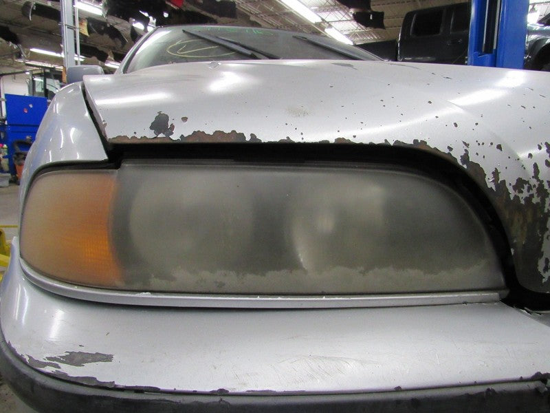 98-00 BMW 528 540 Right RH Passenger Side Halogen Headlight Head Light