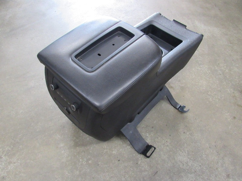 08-14 Silverado Sierra Yukon Tahoe Center Console Cup Holder Armrest B