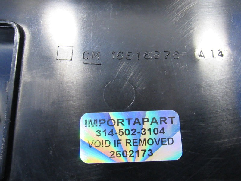 98-02 Pontiac Firebird Rear Center Taillight Filler Finish Panel 16516