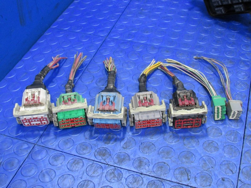03-05 Dodge Ram IPM Integrated Power Distribution Module Fuse Box 0502
