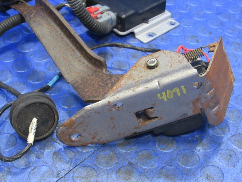 03-05 Chevy Silverado Suburban GMC Yukon Gas Pedal Drive By Wire TAC M