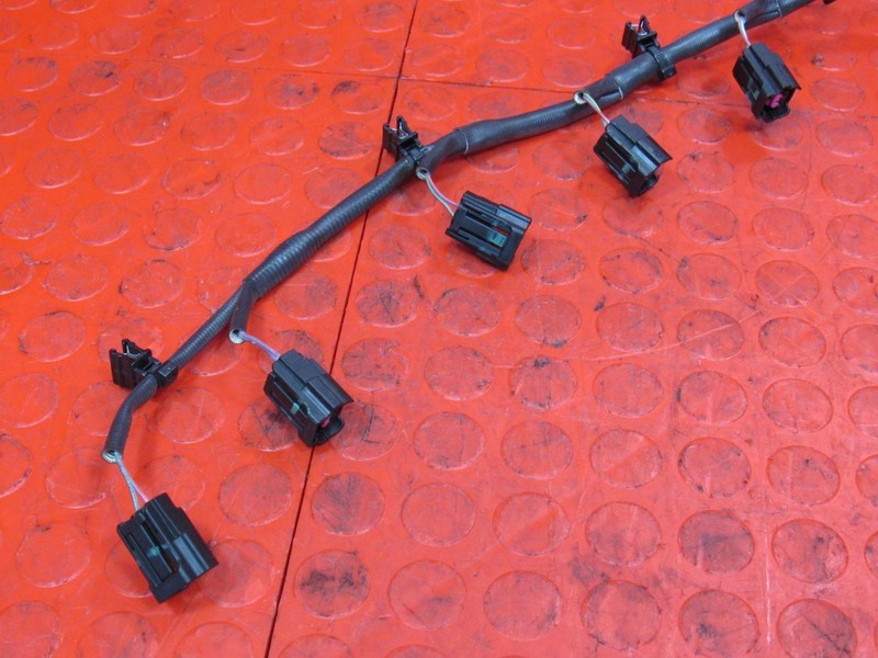 17-23 Audi R8 / 15-24 Huracan Right Low Pressure Fuel Injector Wire Ha