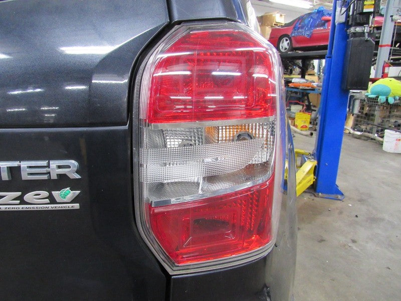 14-16 Subaru Forester Right RH Passenger Side Taillight Tail Light Lam
