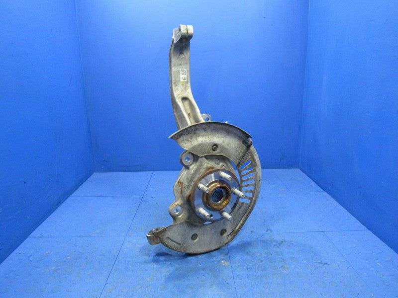 17-20 Jaguar F-Pace Right Passenger RH Front Steering Knuckle Spindle 