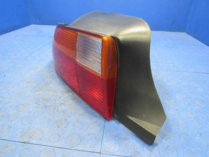 96-99 BMW Z3 Roadster Left LH Driver Side Taillight Tail Light Lamp OE