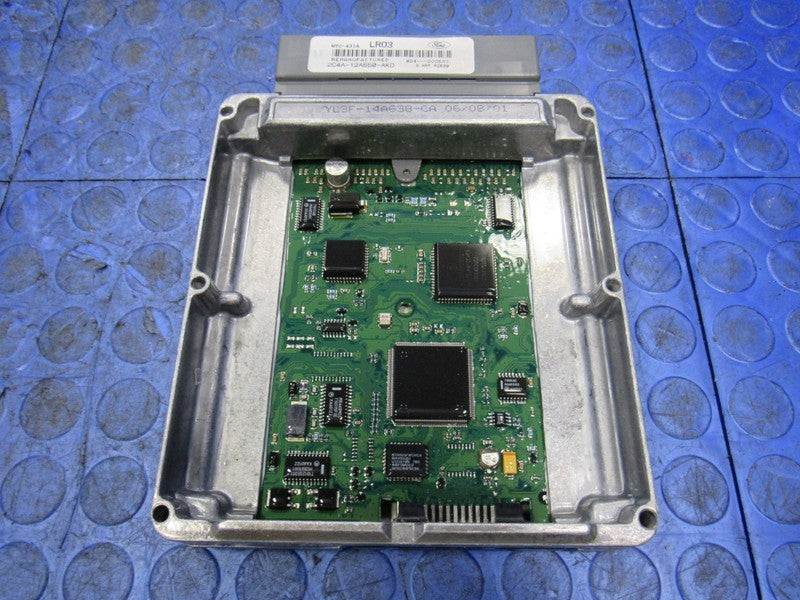 02 Ford F350 6.8L V10 AT ECU ECM PCM Engine Computer LRO3 2C4A-12A650-