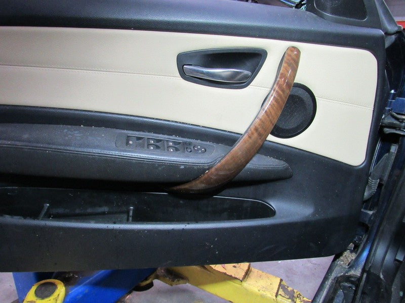09-11 BMW 128 135 Left LH Driver Side Front Door Trim Panel W/O Switch