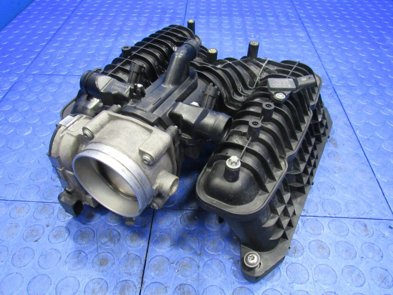 15-18 Porsche Macan S GTS 95B 3.0L V6 Intake Manifold w/ TB 946 110 01