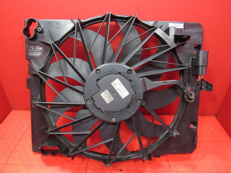 06-10 BMW 550i 6501 E60 E63 E64 Radiator Engine Cooling Fan Assembly 7