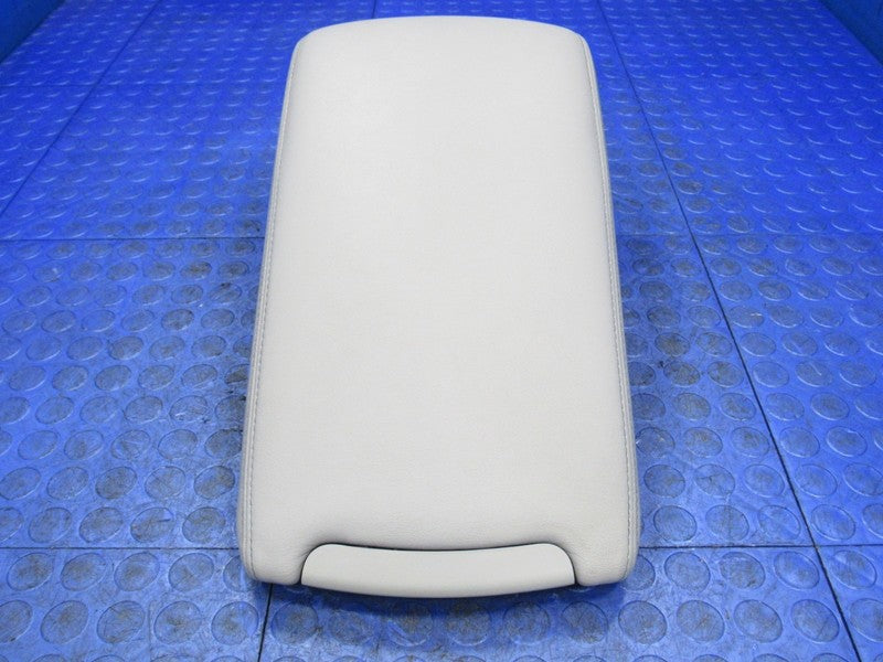 09-12 Toyota Venza Leather Center Armrest Console Lid OEM Light Gray 4