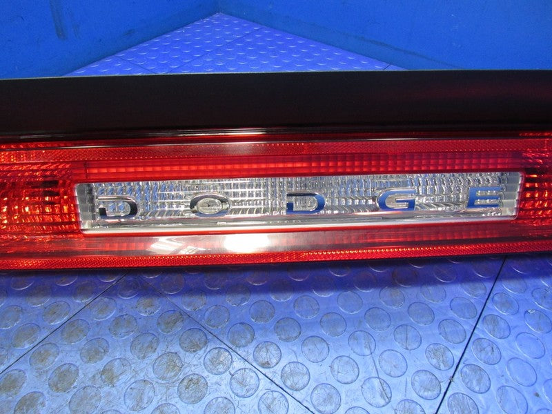 08-10 Dodge Challenger Center Trunk Taillight Tail Light Lamp Finish P