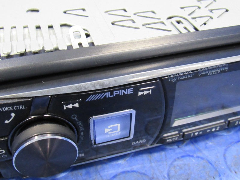 Alpine CDE-HD149BT Bluetooth CD Player AM/FM HD Radio Receiver Head Un
