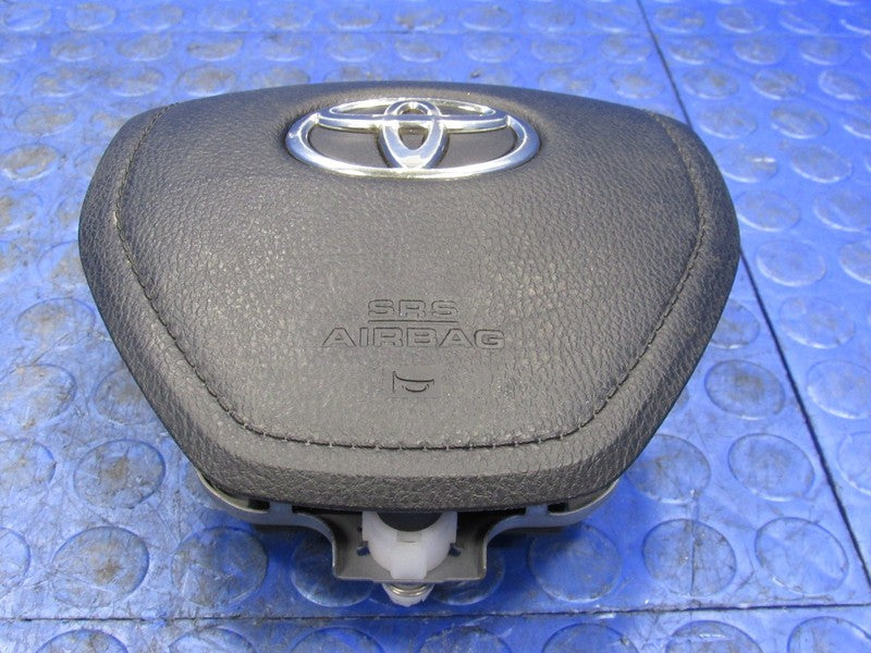 14-19 Toyota Corolla Sedan Left LH Driver Wheel Mounted Airbag Air Bag
