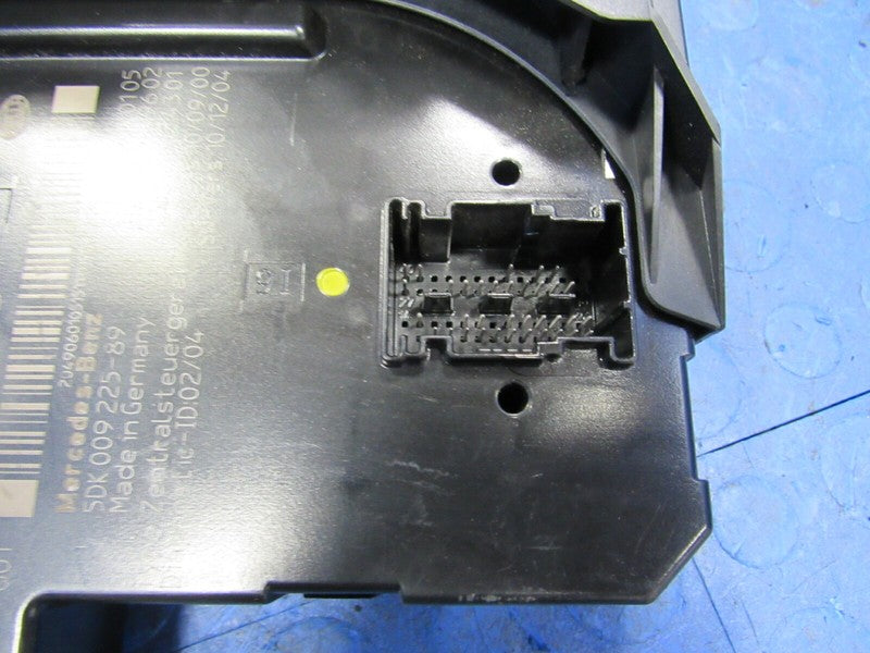 11-15 Mercedes C300 C350 C63 Rear SAM Signal Acquisition Module 204901