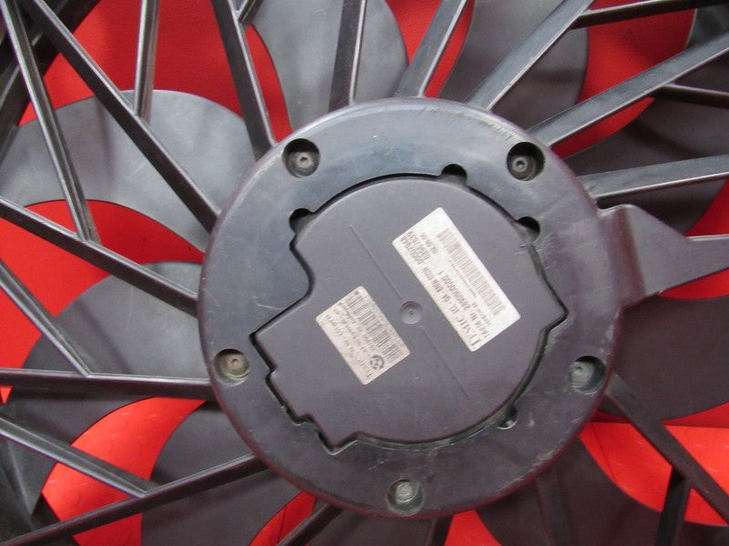 06-10 BMW 550i 6501 E60 E63 E64 Radiator Engine Cooling Fan Assembly 7