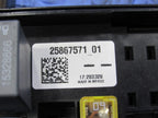 08-13 Chevrolet Tahoe Hybrid Engine Bay Under Hood Fuse Relay Box 2586