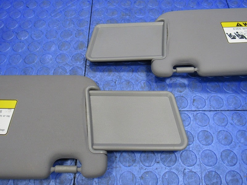 07-10 Hyundai Elantra Sedan Driver Passenger Sun Visor Set Pair Vinyl 