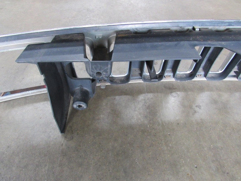 06-10 Hummer H3 H3T Front Upper Radiator Grille Assembly Chrome 152952