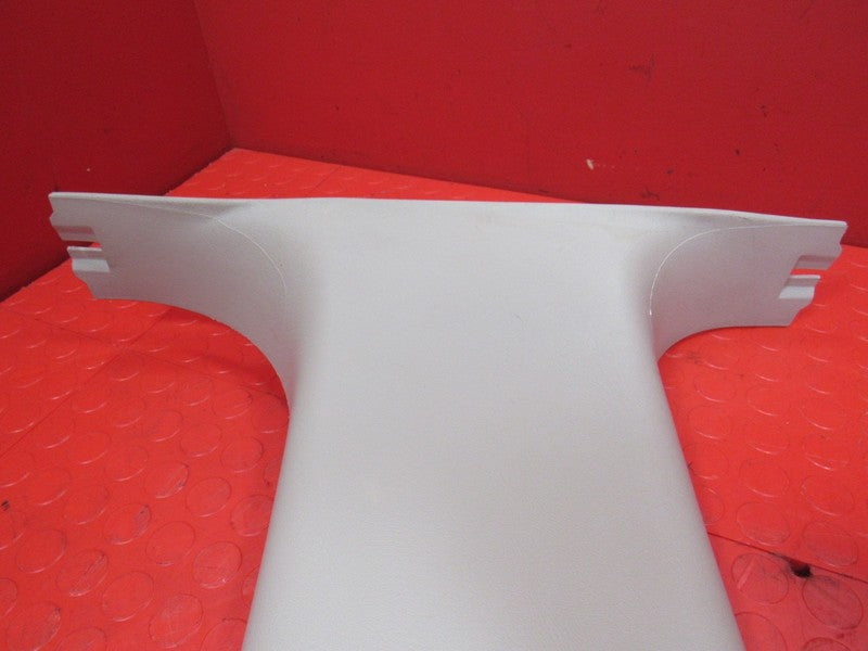 05-06 Escalade Platinum Left Driver B Pillar Panel Cloth Covered Moldi