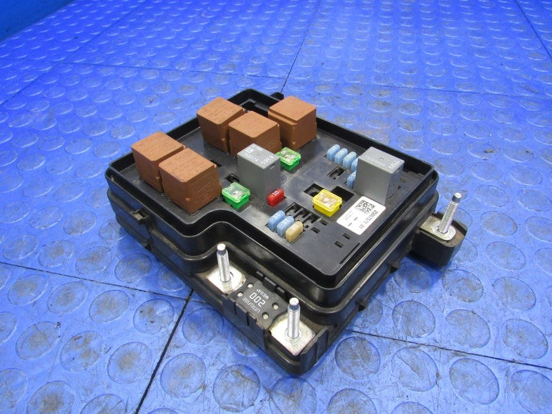 08-13 Chevrolet Tahoe Hybrid Engine Bay Under Hood Fuse Relay Box 2586
