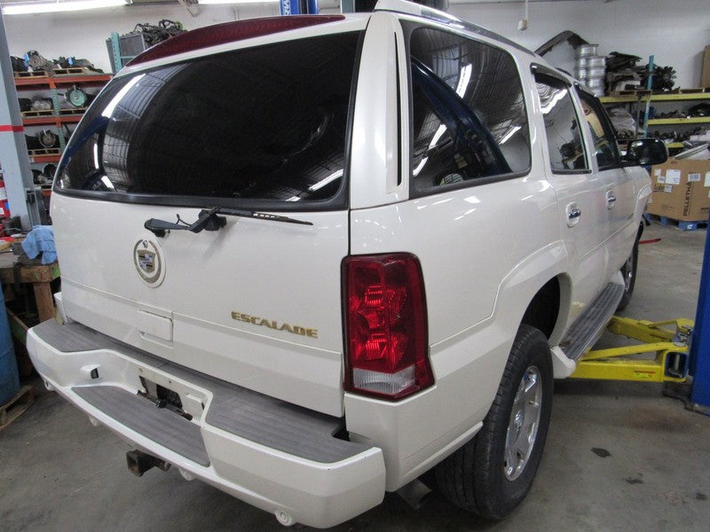 03-06 Escalade Avalanche Left LH Driver Side Power Door Mirror White D