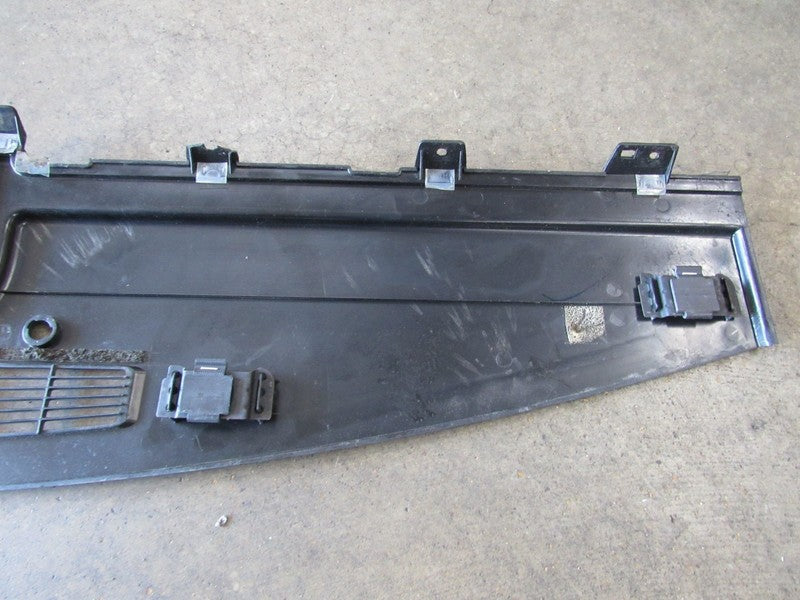 03-07 Hummer H2 Upper Dash Pad Defrost Cowl Panel Dashboard OEM Dark G