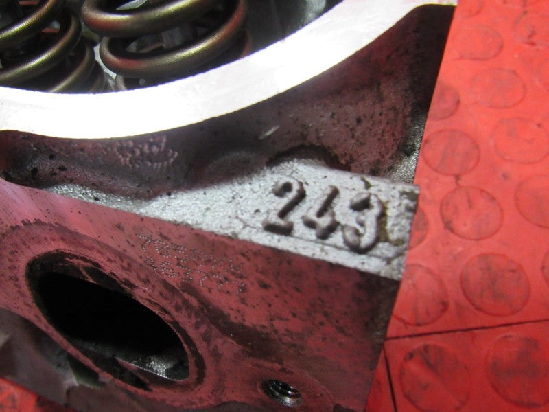 05-07 Silverado Sierra 1500 L33 243 Cathedral Port Cylinder Heads Pair