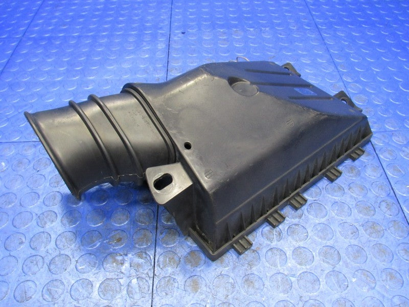 08-11 Ford Crown Victoria P71 Police Interceptor Air Intake Box Tube O