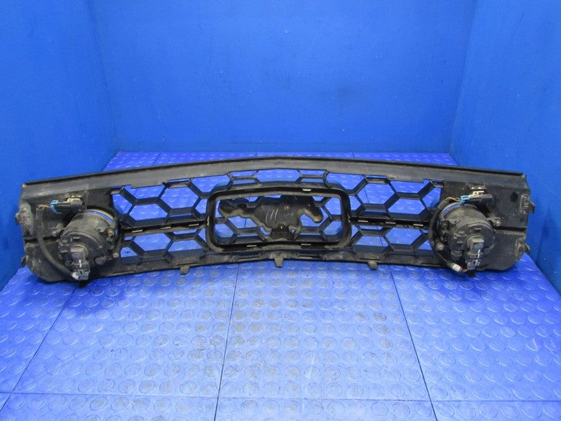 05-09 Ford Mustang V6 Pony Package Front Upper Grille Assy W/ Fog Ligh
