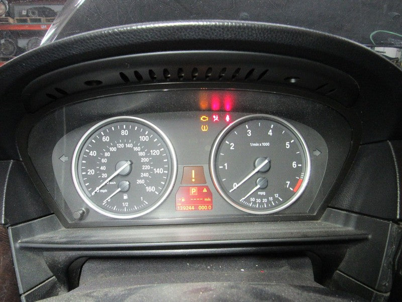 08-10 BMW 550 Instrument Cluster Speedometer Odometer 139244