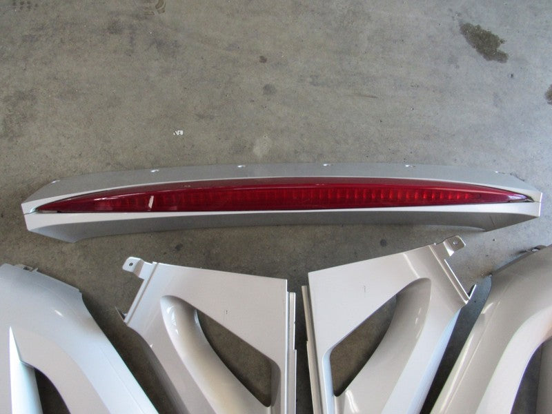 02-13 Escalade EXT Avalanche Smooth Bed Cladding Trim Panel Conversion