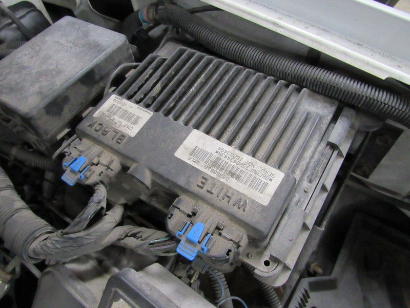 99-00 Yukon Tahoe Silverado 5.7L AT ECU ECM Engine Computer P/N 162634