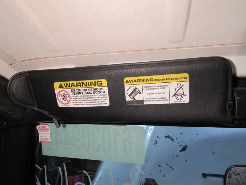 03-06 Jeep Wrangler Left LH Driver Side Sunvisor Sun Vsior Black W Lab