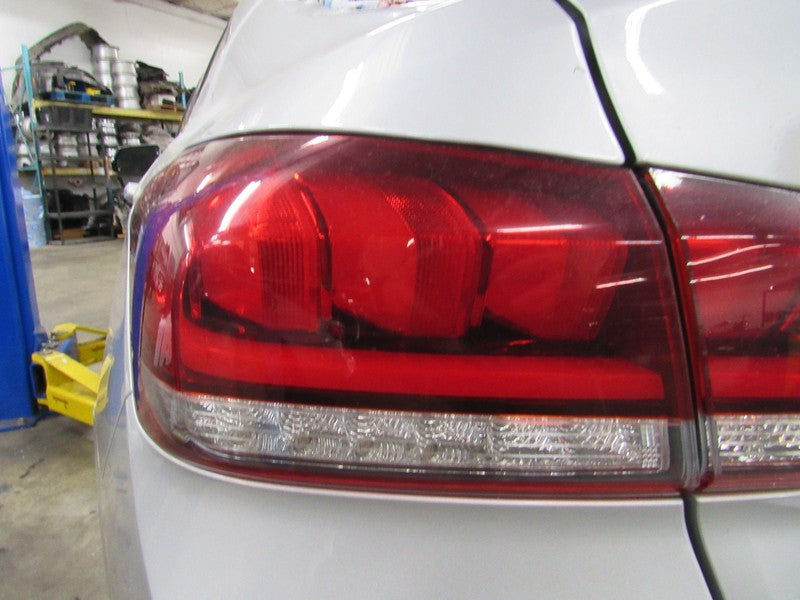 15-17 Genesis G80 Left LH Driver Side Outer Taillight Tail Light Lamp