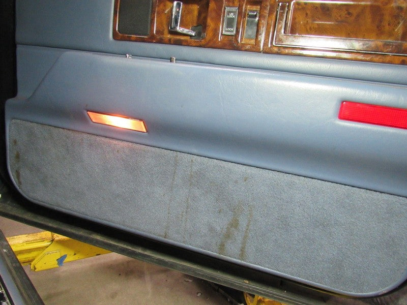 93-96 Cadillac Fleetwood Right RH Passenger Front Door Trim Panel Adri
