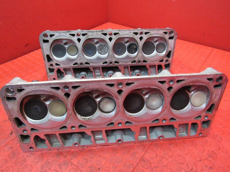 05-07 Silverado Sierra 1500 L33 243 Cathedral Port Cylinder Heads Pair