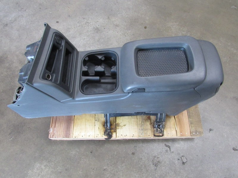 03-06 Silverado Sierra Complete Center Floor Console Swap Very Dark Pe