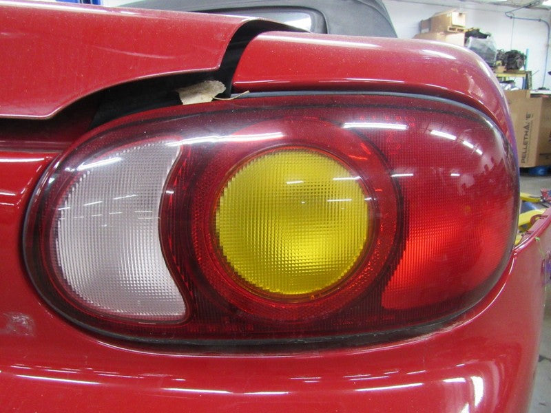 99-00 Mazda Miata MX-5 NB1 Right RH Passenger Side Taillight Tail Ligh