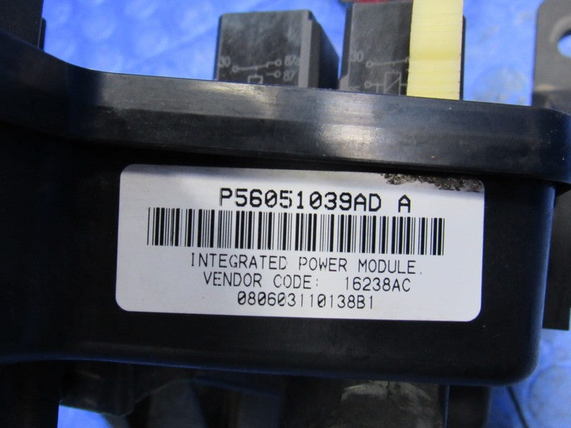 03-05 Dodge Ram Truck IPM Integrated Power Module Fuse Block Box 56051