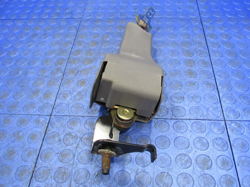 00-05 Ford Excursion Second 2nd Row Gray Center Bench Seat Belt Retrac