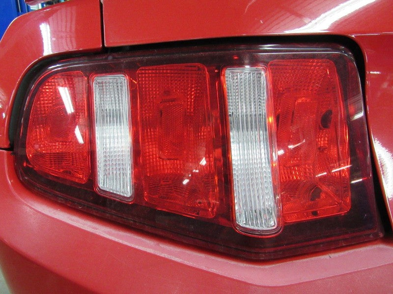 10-12 Ford Mustang Left LH Driver Side Taillight Tail Light Lamp