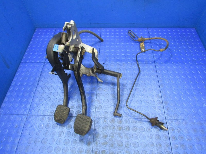 95-03 BMW E39 528i 540i 5-Speed MT Manual Brake Clutch Pedal Assembly 