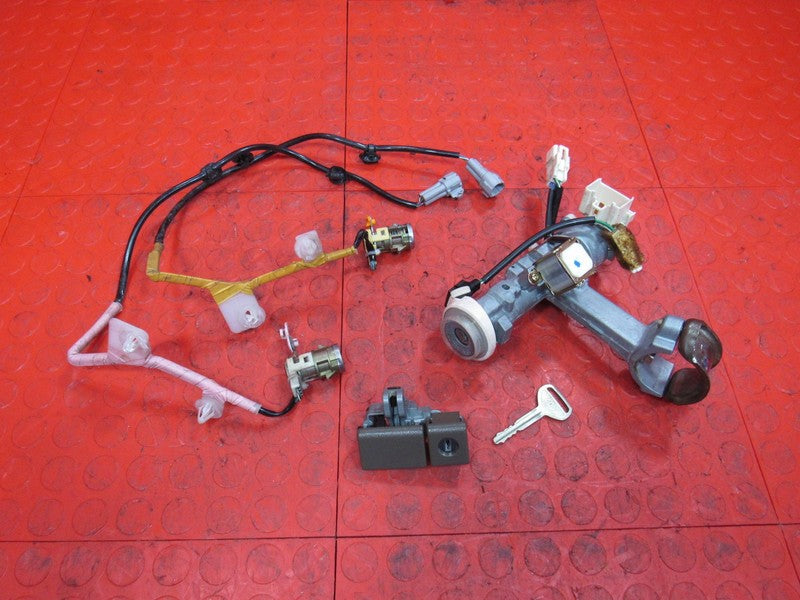 00 Toyota 4Runner Ignition Switch Power Door Lock Cylinder Tumbler w/K