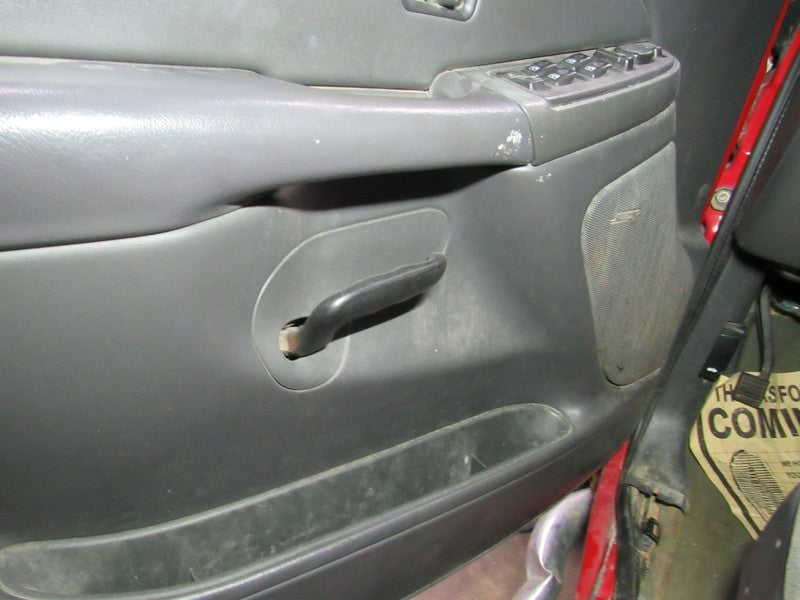 06-07 Silverado Sierra Left LH Driver Side Front Door Trim Panel W/O S
